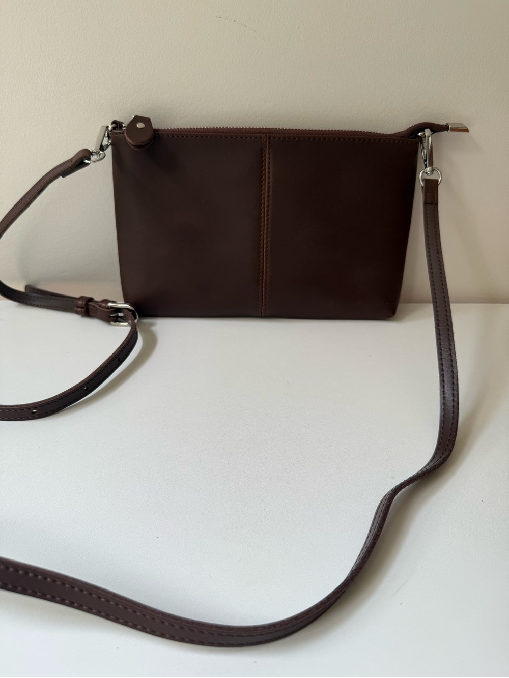 Everyday Chocolate Brown Leather Crossbody Bag